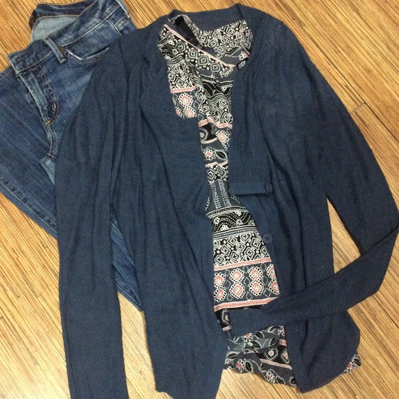 Lucky Brand Sweaters - Lucky 🍀 brand Linen cardigan 💙
